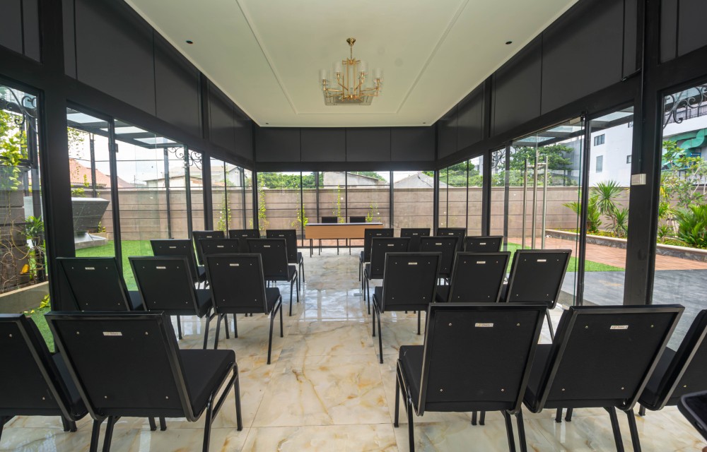 Grand Travello Hotel Bekasi